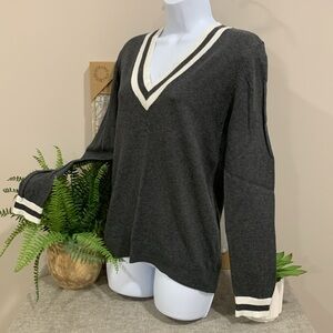 Graphite Varsity V-neck Sweater M